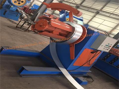 5T*600 Hydraulic un-coiler with top arm 